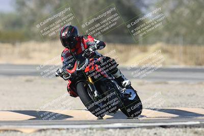 media/Dec-01-2025-Moto Forza (Mon) [[2daa91e15f]]/2-Intermediate Group/Session 3 (Turn 3)/